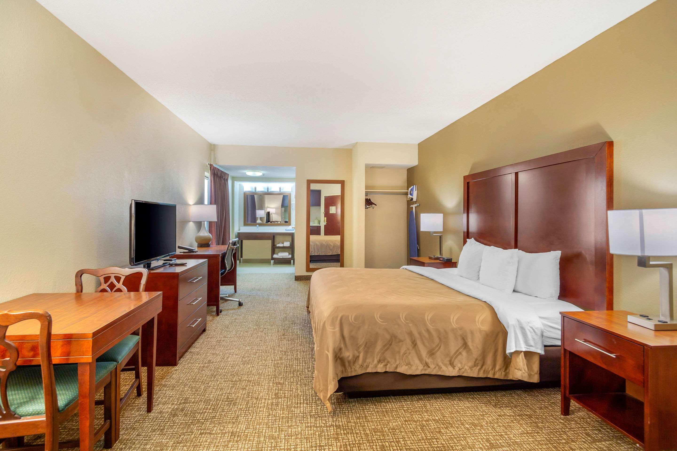 Quality Inn & Suites Olde Town Portsmouth Ngoại thất bức ảnh