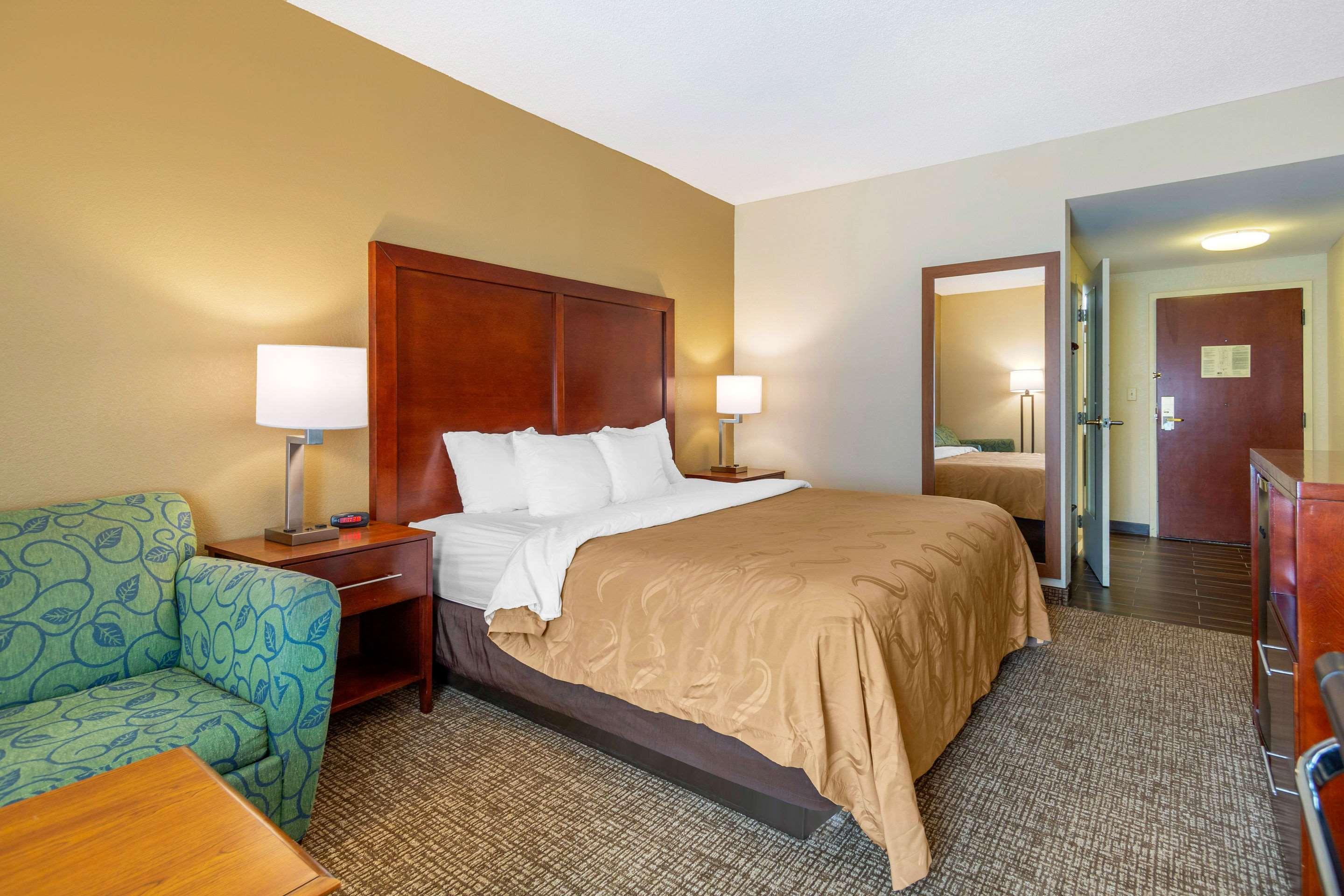 Quality Inn & Suites Olde Town Portsmouth Ngoại thất bức ảnh
