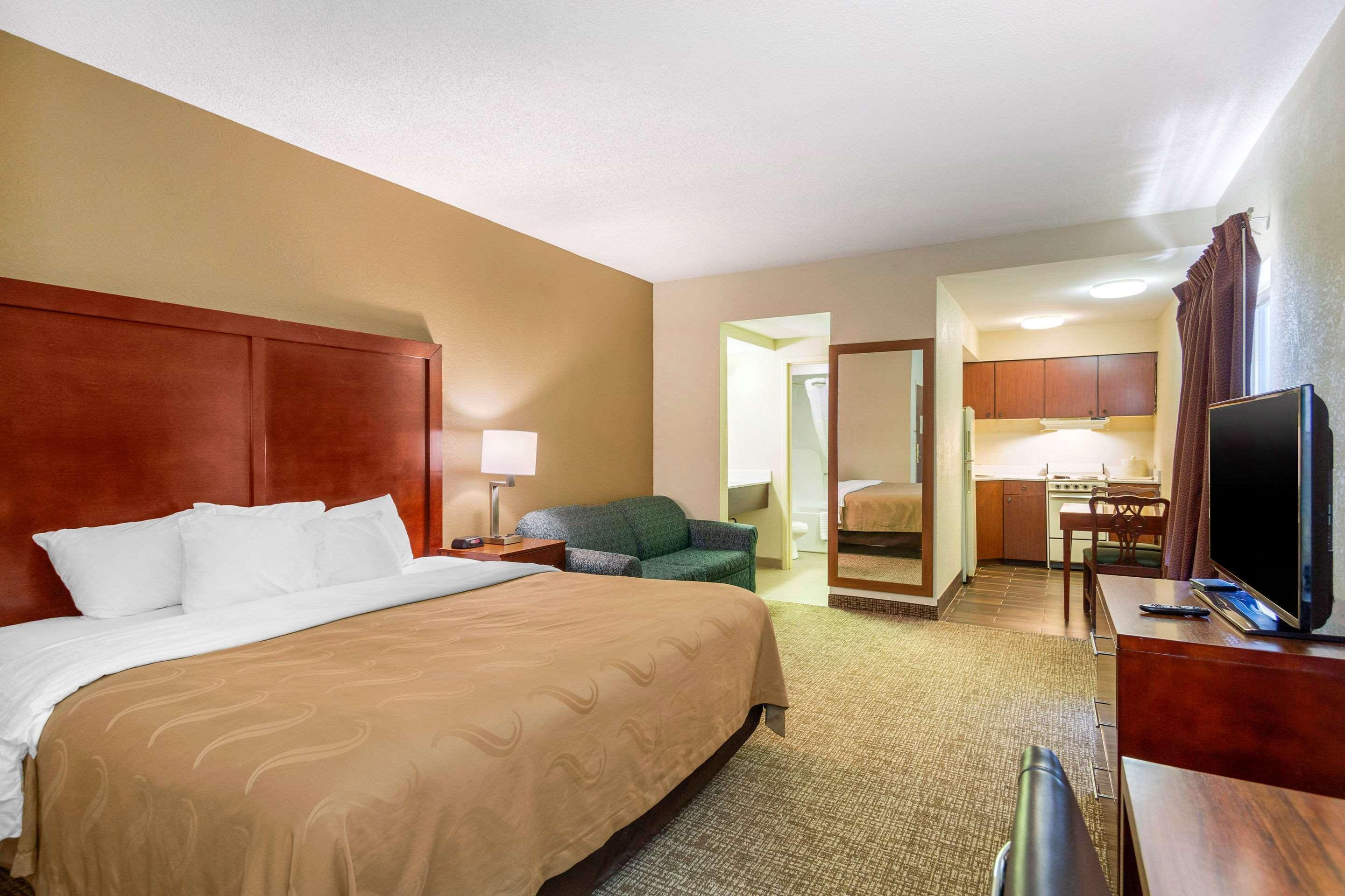Quality Inn & Suites Olde Town Portsmouth Ngoại thất bức ảnh