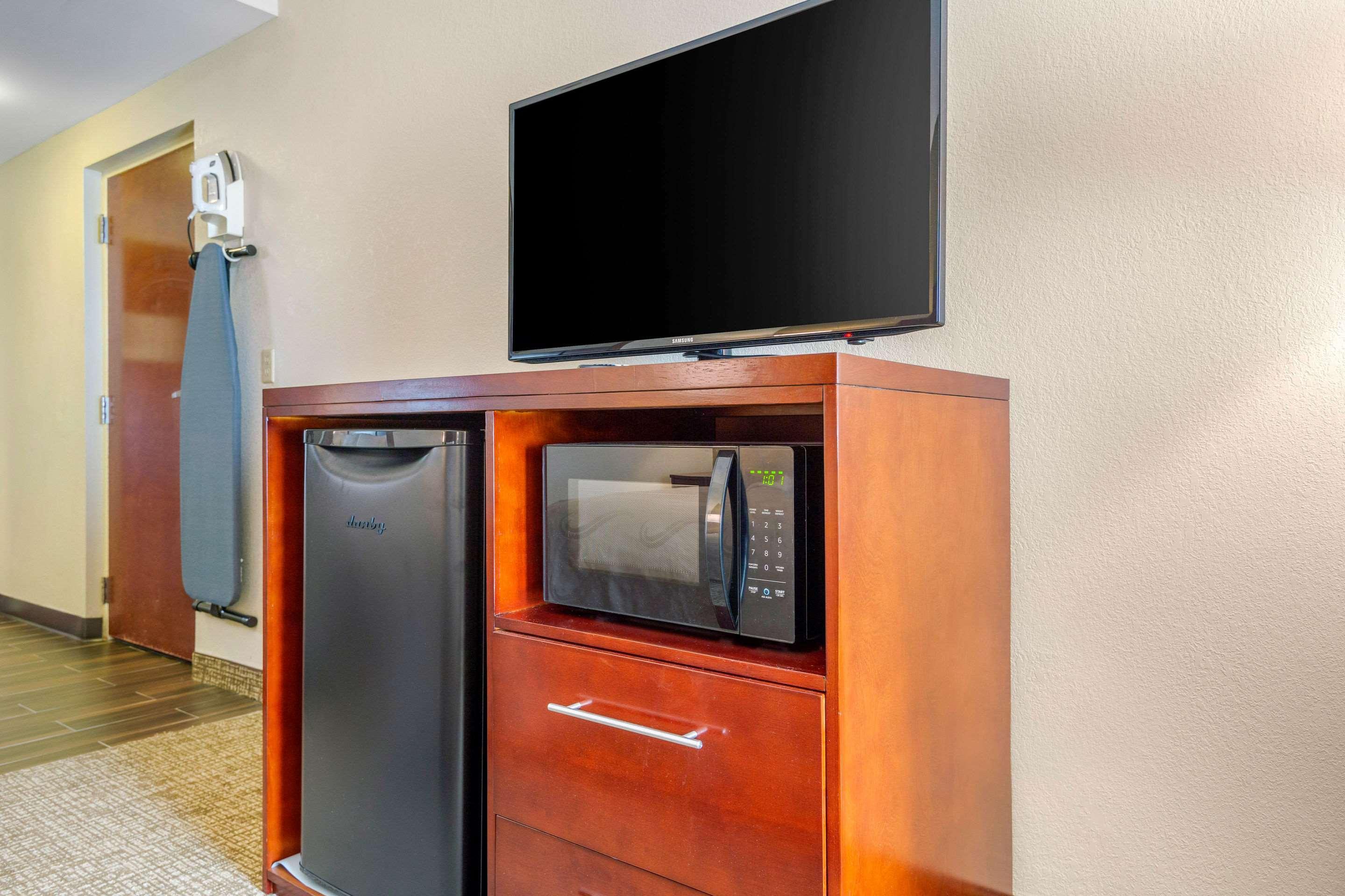 Quality Inn & Suites Olde Town Portsmouth Ngoại thất bức ảnh
