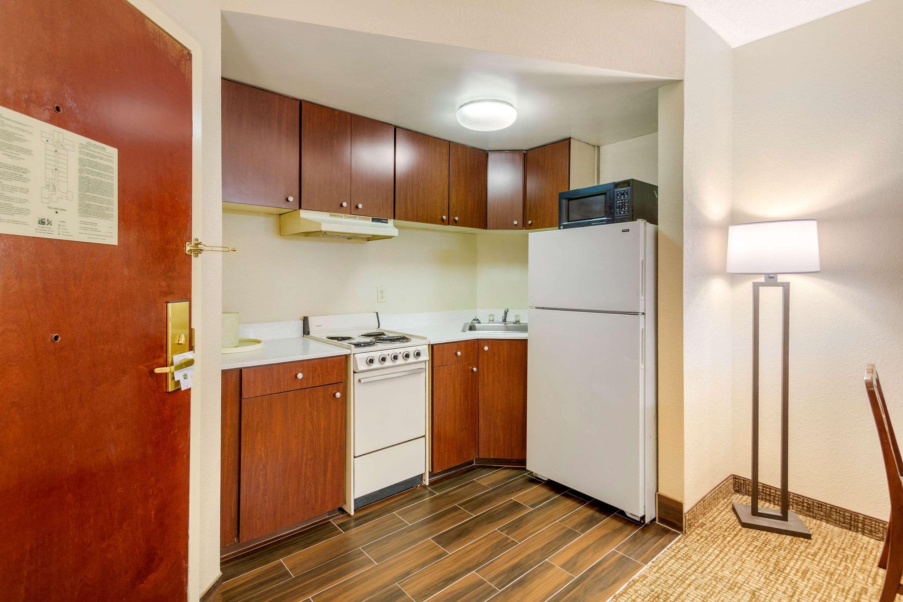 Quality Inn & Suites Olde Town Portsmouth Ngoại thất bức ảnh