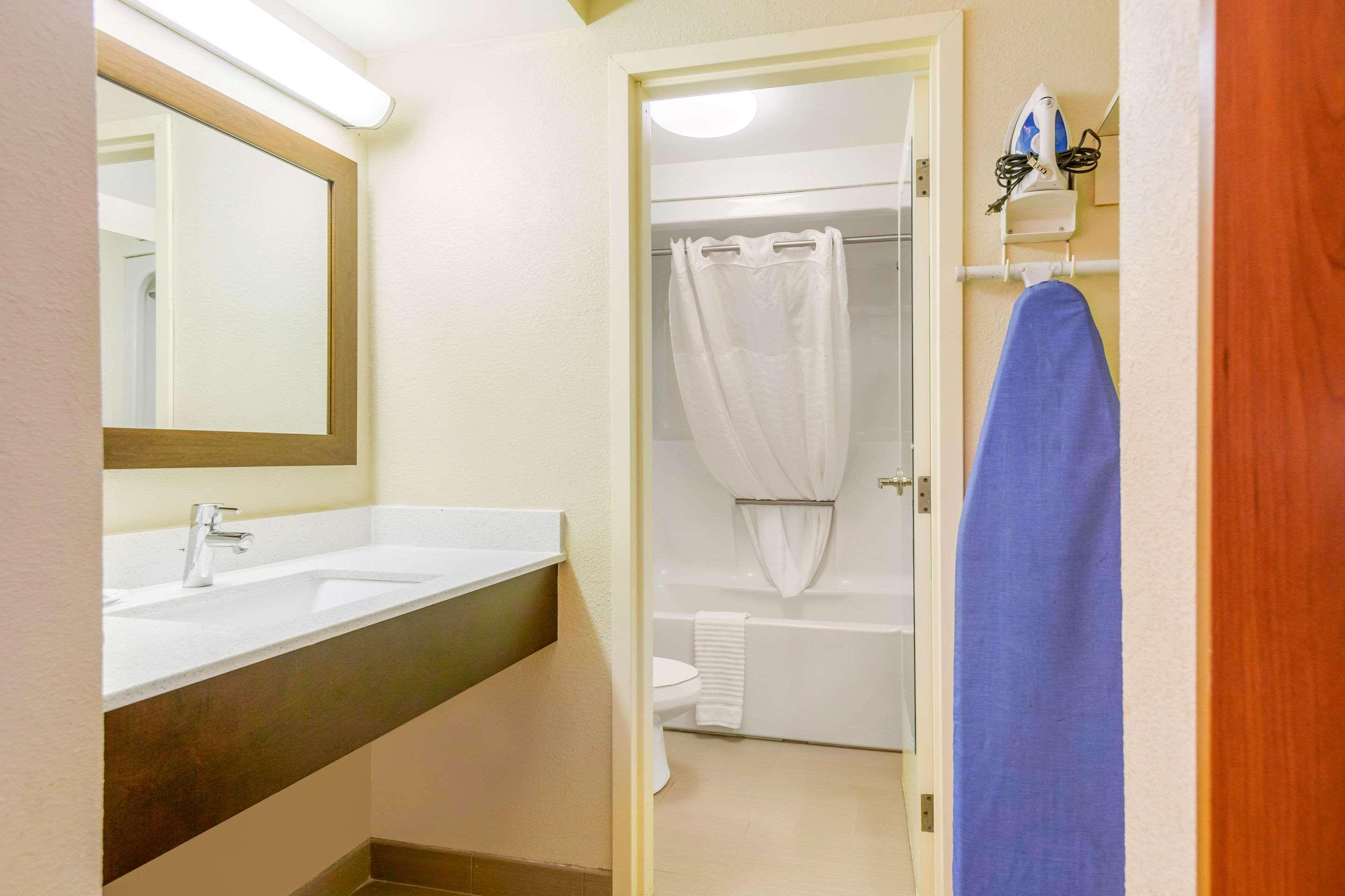 Quality Inn & Suites Olde Town Portsmouth Ngoại thất bức ảnh