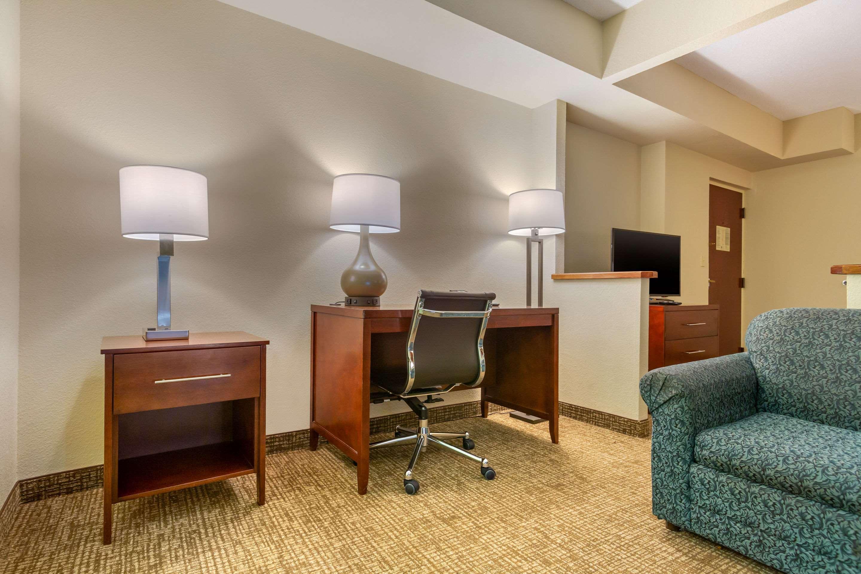 Quality Inn & Suites Olde Town Portsmouth Ngoại thất bức ảnh