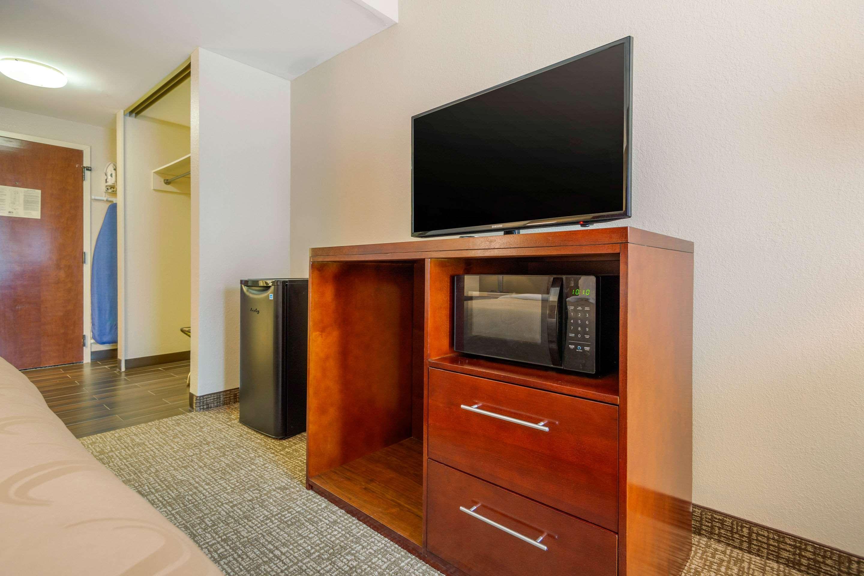 Quality Inn & Suites Olde Town Portsmouth Ngoại thất bức ảnh