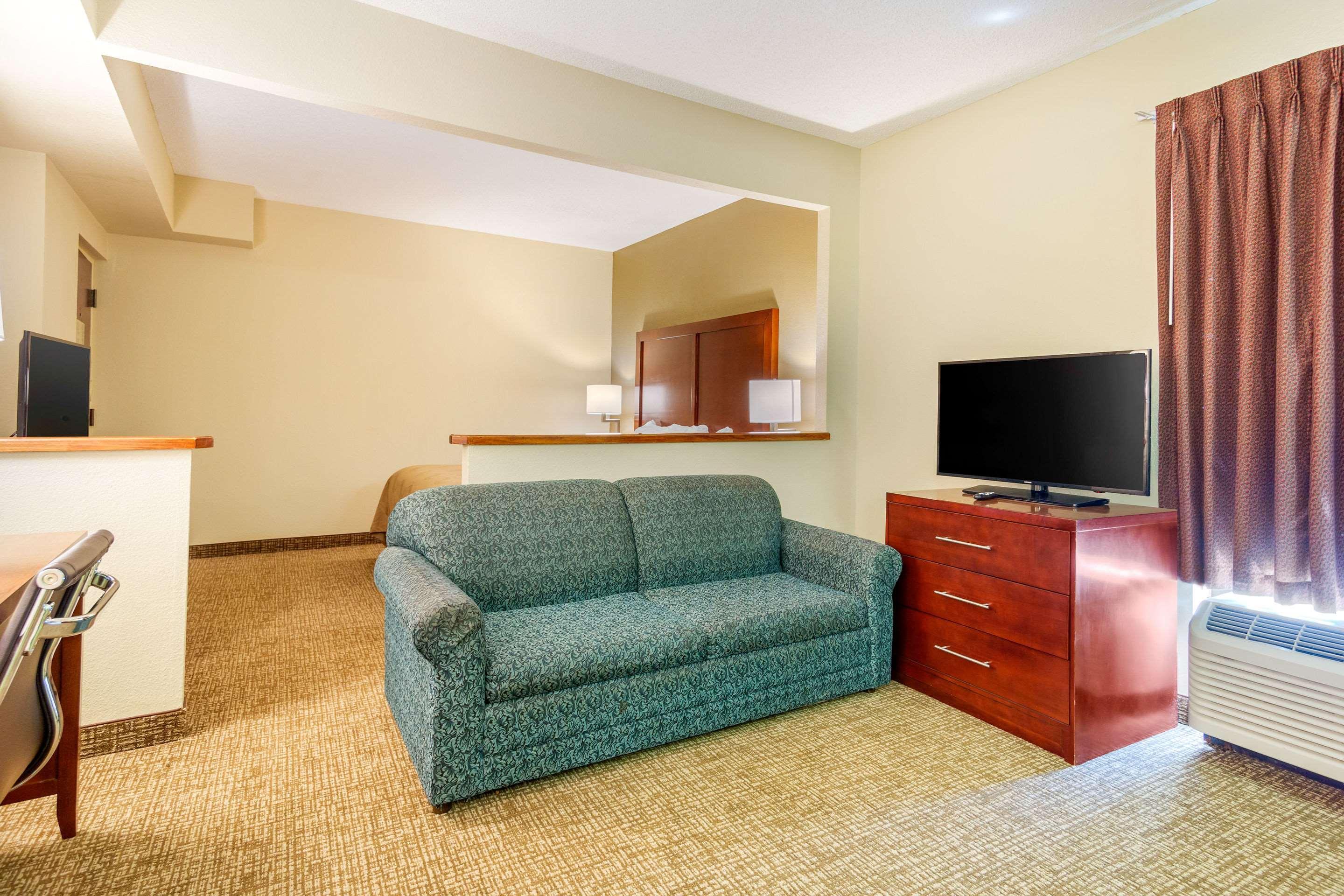 Quality Inn & Suites Olde Town Portsmouth Ngoại thất bức ảnh