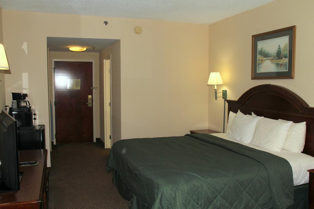 Quality Inn & Suites Olde Town Portsmouth Ngoại thất bức ảnh