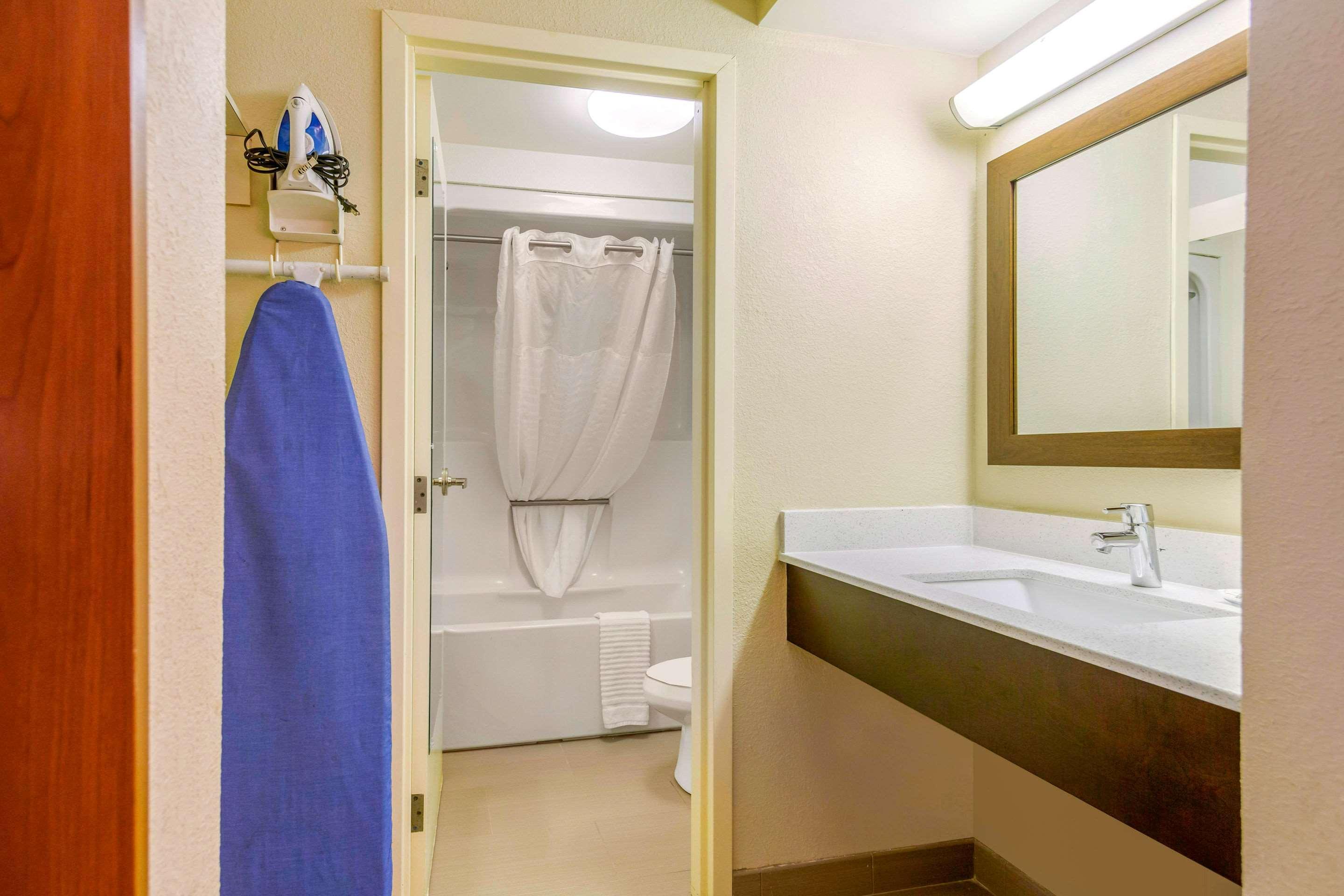 Quality Inn & Suites Olde Town Portsmouth Ngoại thất bức ảnh