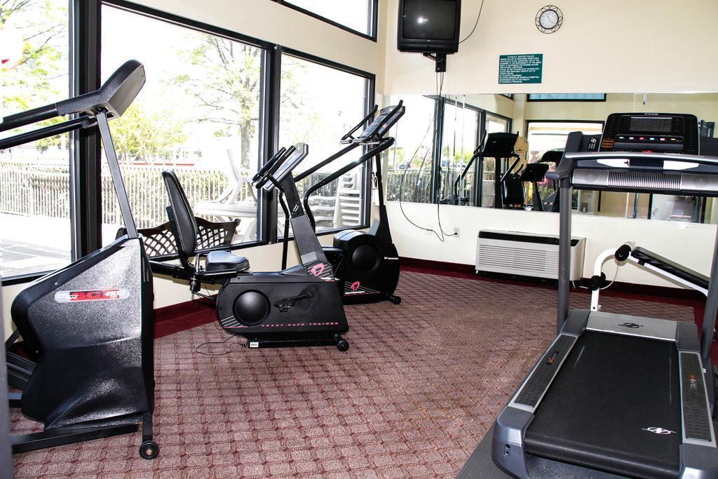 Quality Inn & Suites Olde Town Portsmouth Ngoại thất bức ảnh