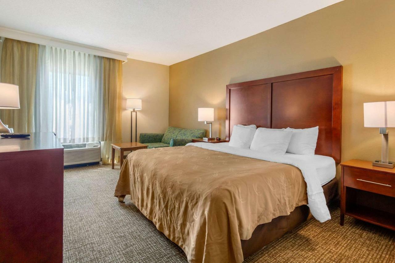 Quality Inn & Suites Olde Town Portsmouth Ngoại thất bức ảnh